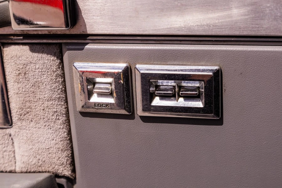 1985 Chevrolet K5 Blazer 2nd Gen - Image 23 of 31