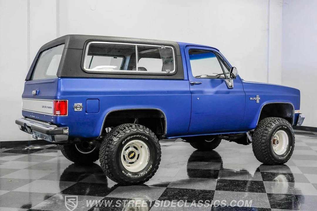 1985 Chevrolet K5 Blazer 2nd Gen - Image 11 of 12
