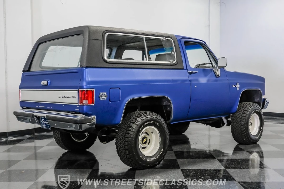 1985 Chevrolet K5 Blazer 2nd Gen - Image 10 of 12
