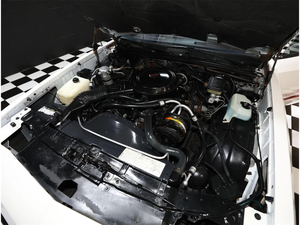 1985 Chevrolet Monte Carlo 4th Gen - Image 3 of 31