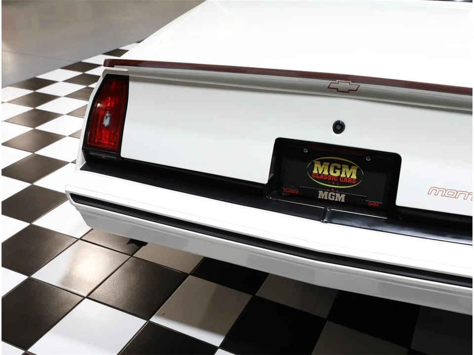 1985 Chevrolet Monte Carlo 4th Gen - Image 25 of 31