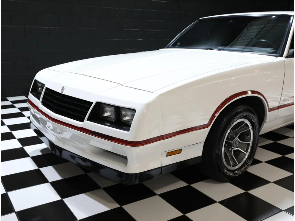 1985 Chevrolet Monte Carlo 4th Gen - Image 7 of 31