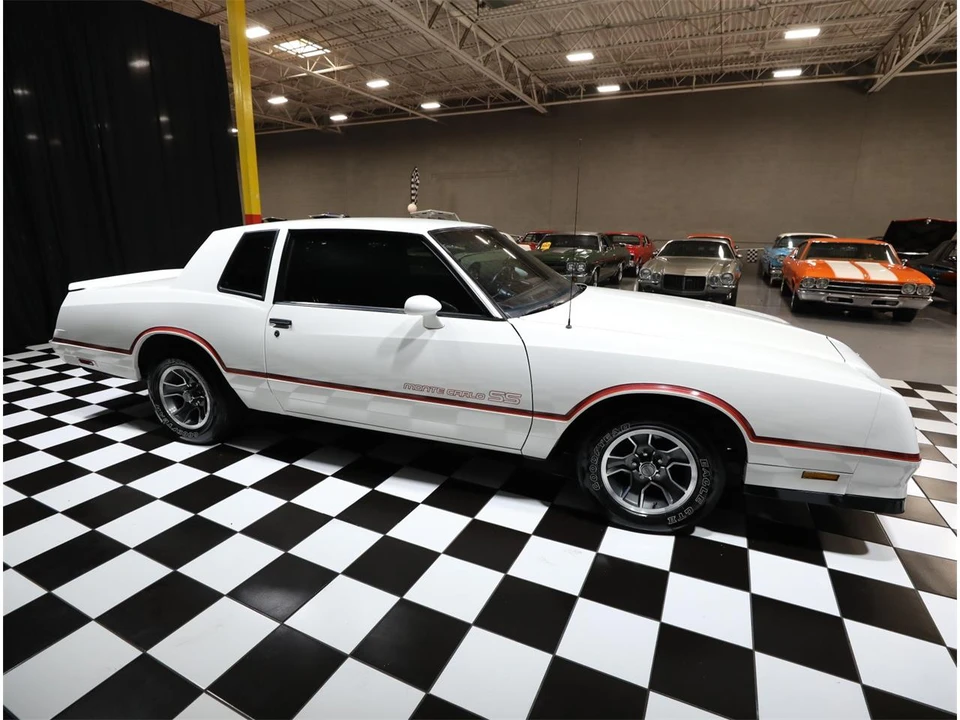 1985 Chevrolet Monte Carlo 4th Gen - Image 19 of 31