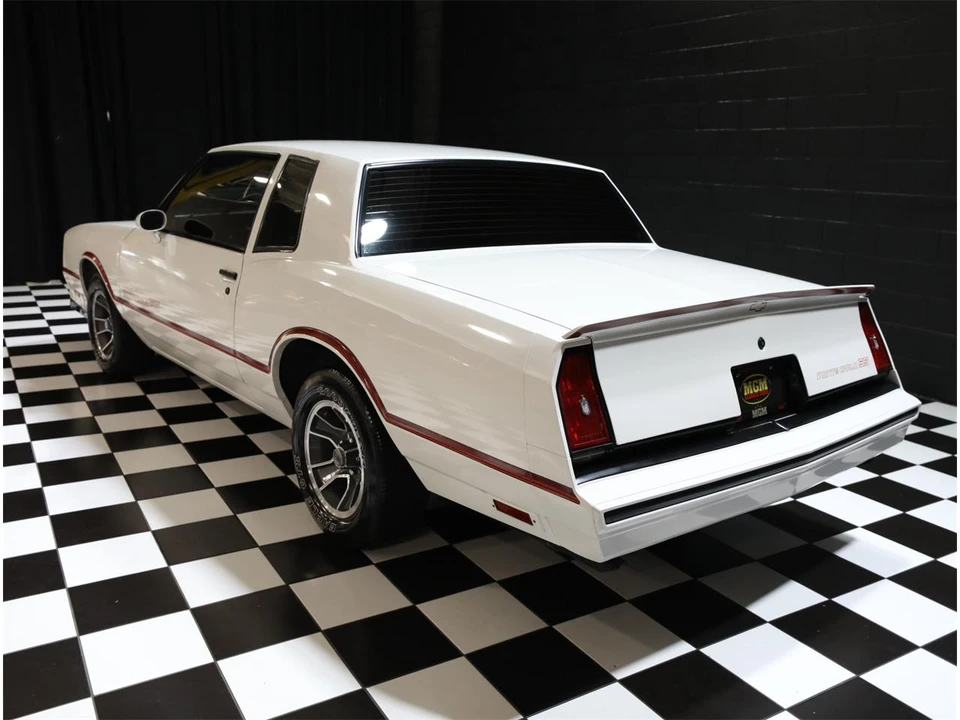 1985 Chevrolet Monte Carlo 4th Gen - Image 28 of 31