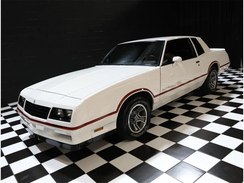 1985 Chevrolet Monte Carlo 4th Gen - Image 8 of 31