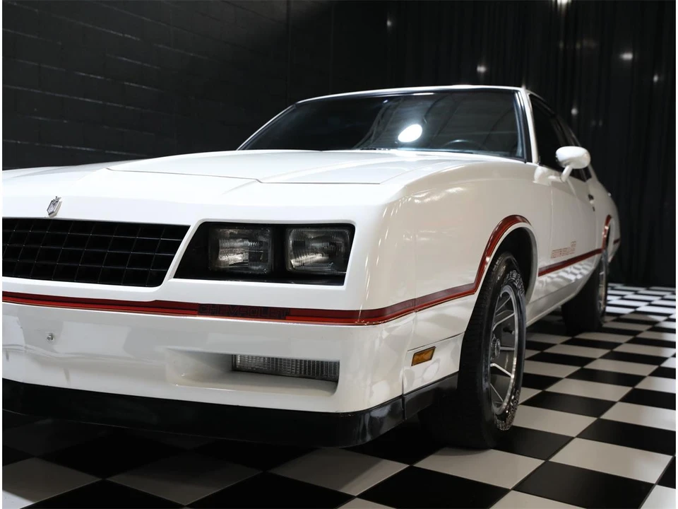 1985 Chevrolet Monte Carlo 4th Gen - Image 9 of 31