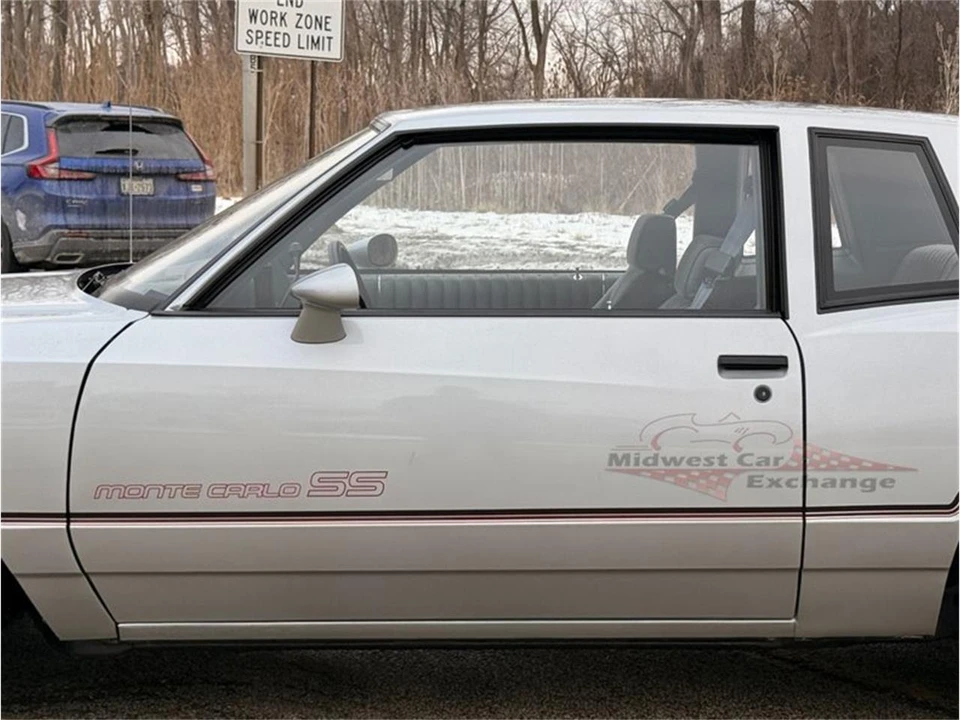 1985 Chevrolet Monte Carlo 4th Gen - Image 28 of 31