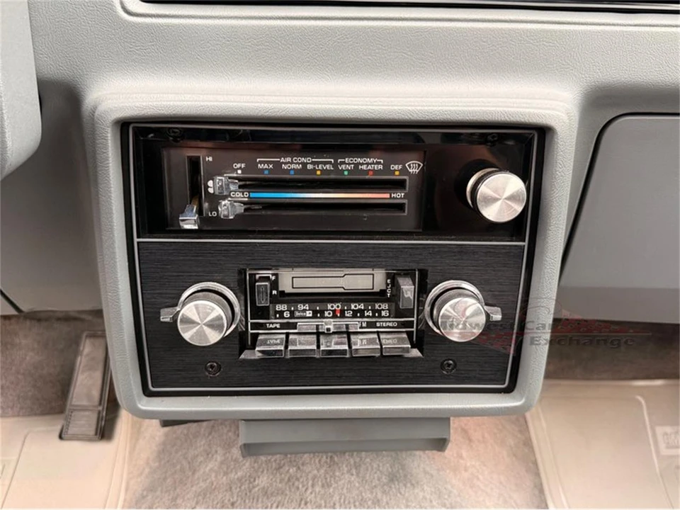 1985 Chevrolet Monte Carlo 4th Gen - Image 10 of 31