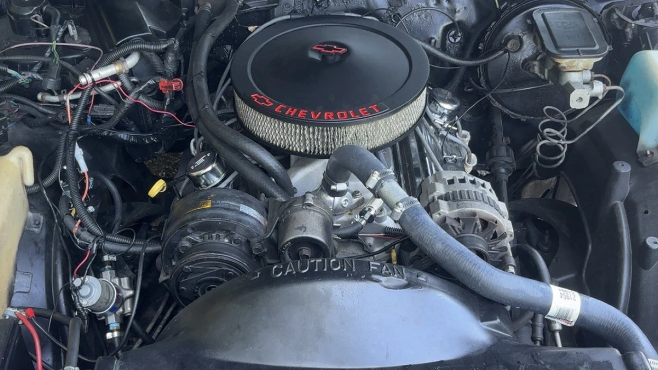 1985 Chevrolet Monte Carlo 4th Gen - Image 9 of 10