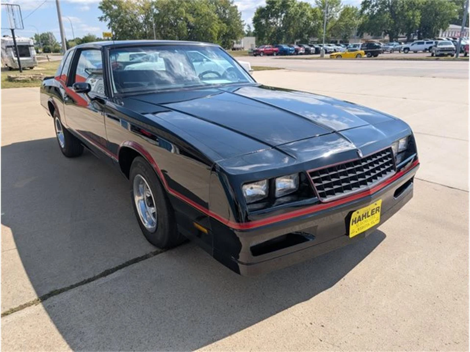 1985 Chevrolet Monte Carlo 4th Gen - Image 8 of 31