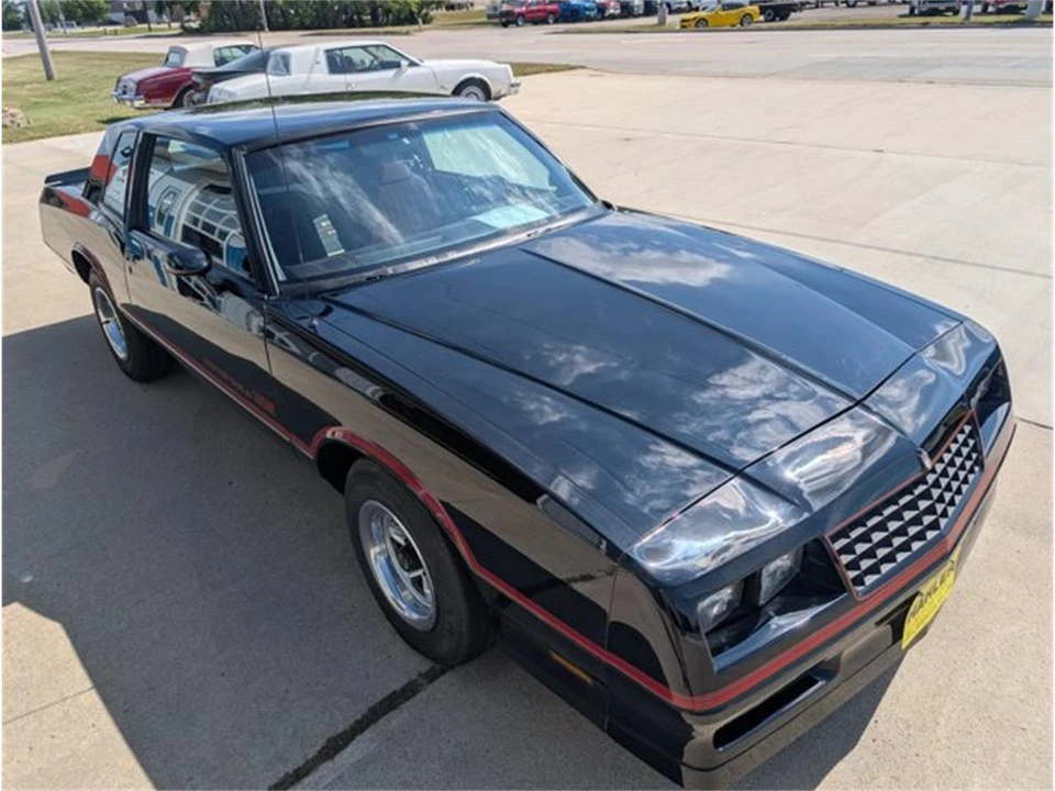 1985 Chevrolet Monte Carlo 4th Gen - Image 10 of 31