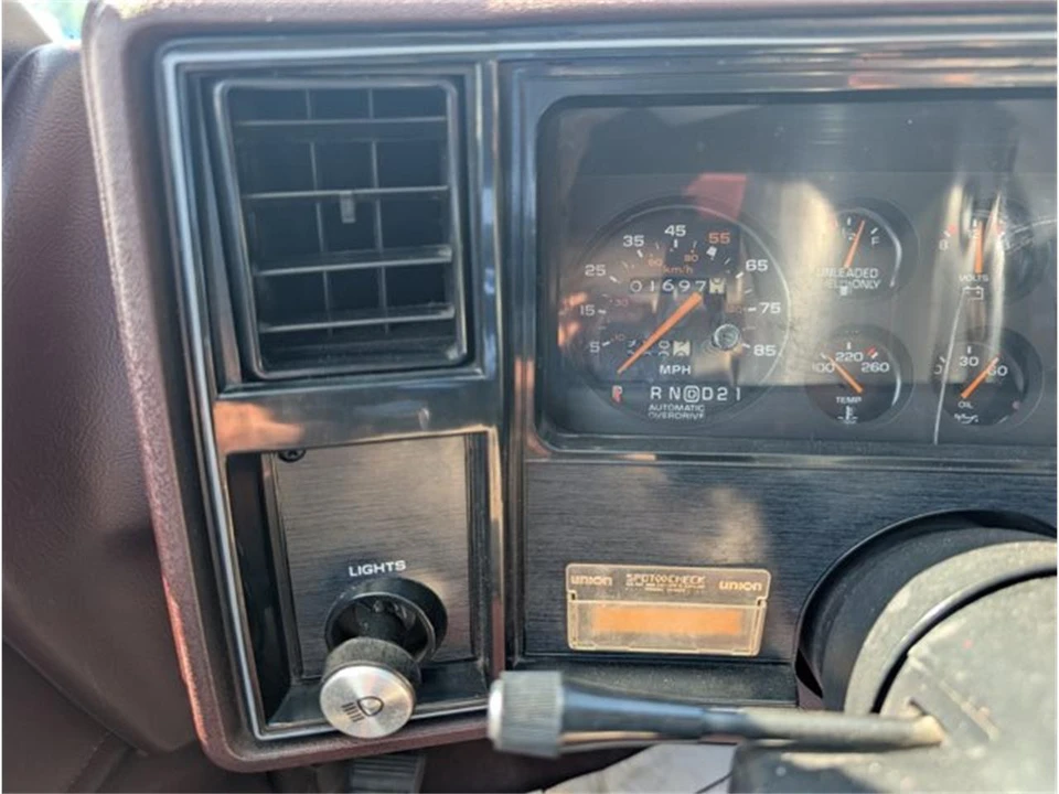 1985 Chevrolet Monte Carlo 4th Gen - Image 25 of 31