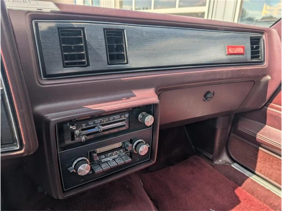 1985 Chevrolet Monte Carlo 4th Gen - Image 27 of 31