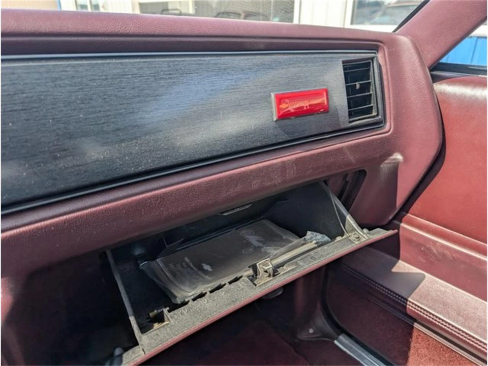 1985 Chevrolet Monte Carlo 4th Gen - Image 29 of 31