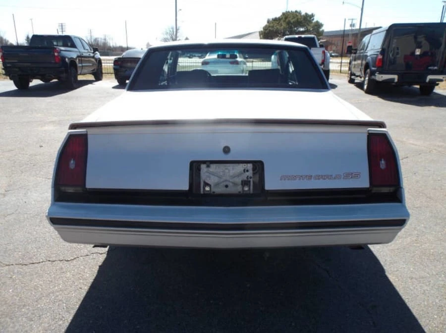 1985 Chevrolet Monte Carlo 4th Gen - Image 5 of 21