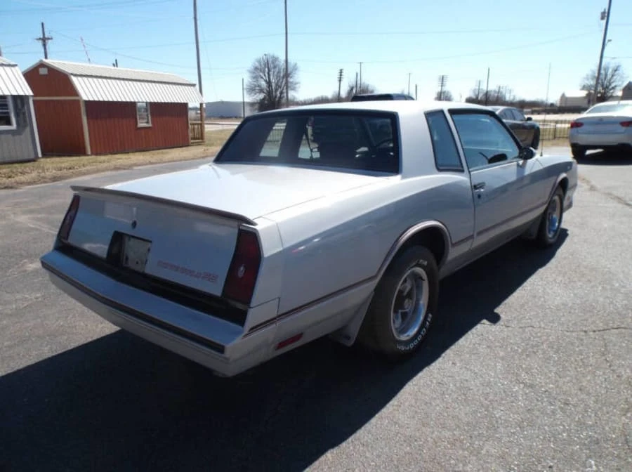 1985 Chevrolet Monte Carlo 4th Gen - Image 7 of 21