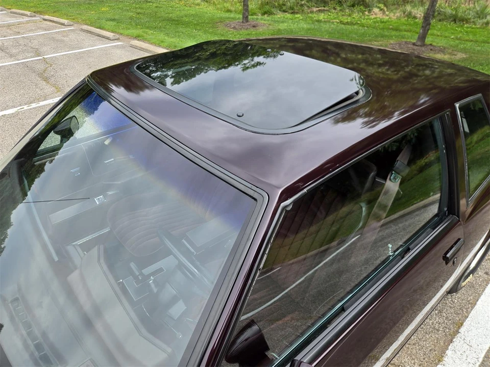 1985 Chevrolet Monte Carlo 4th Gen - Image 9 of 31