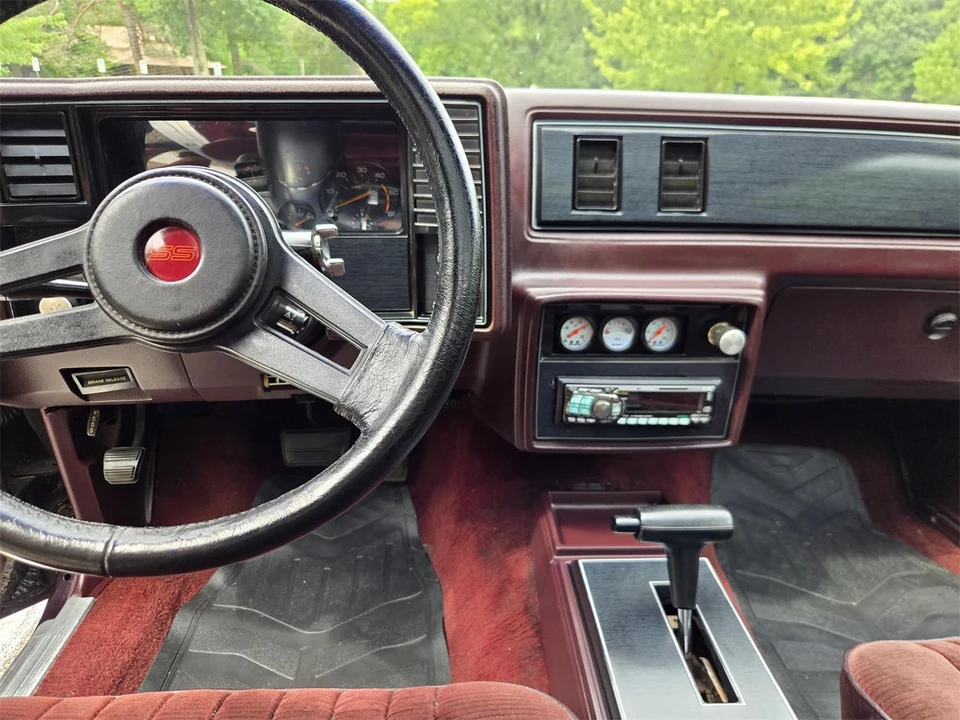 1985 Chevrolet Monte Carlo 4th Gen - Image 13 of 31