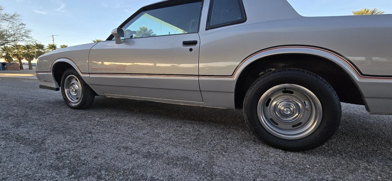 1985 Chevrolet Monte Carlo 3rd Gen - Image 16 of 21