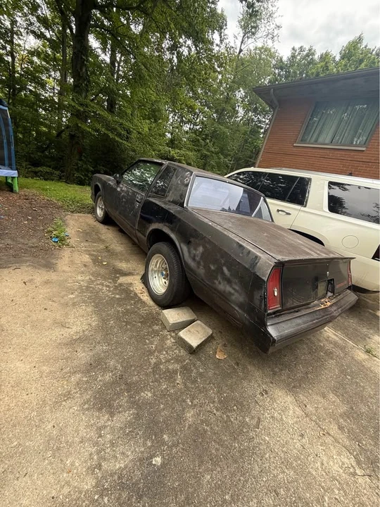 1985 Chevrolet Monte Carlo 4th Gen - Image 5 of 9
