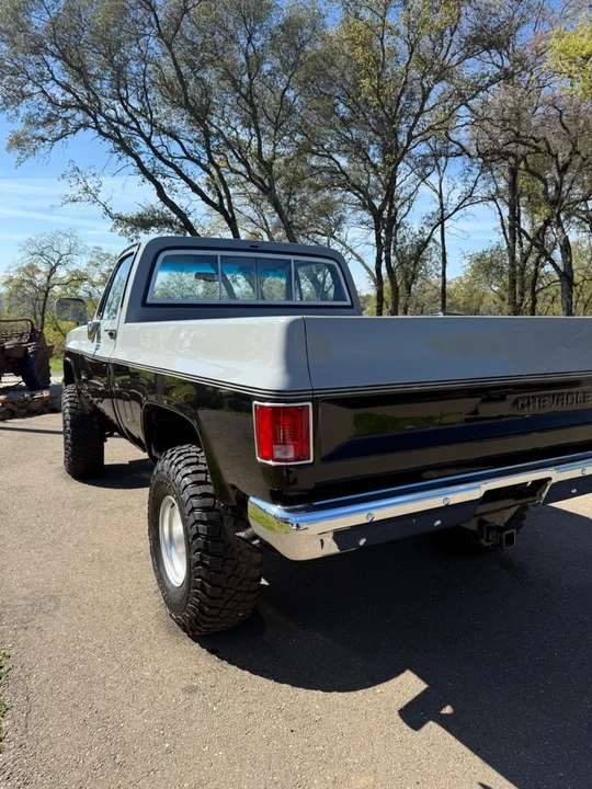 1985 Chevrolet C/K 3rd Gen - Image 2 of 10