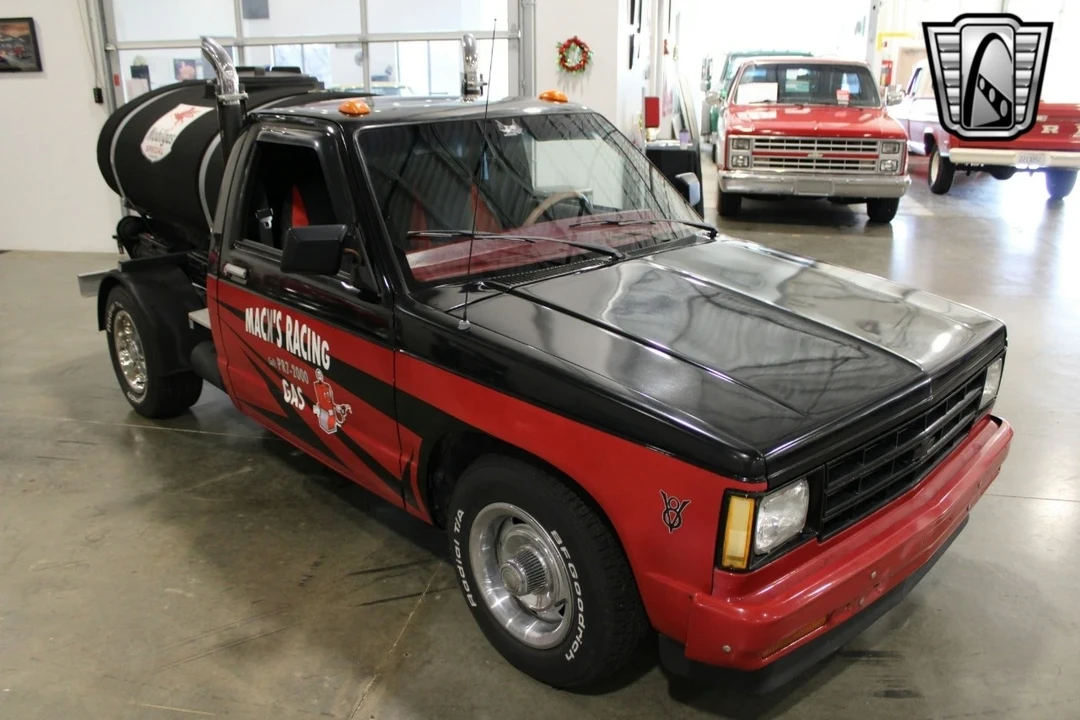 1985 Chevrolet S-10 - Image 4 of 21