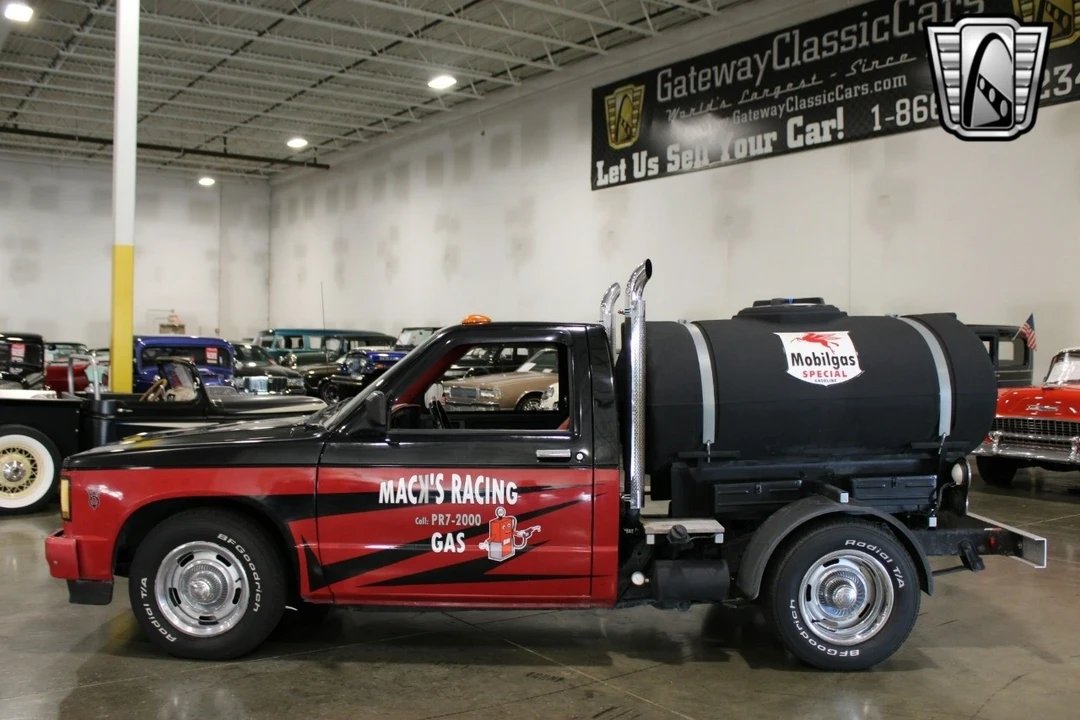 1985 Chevrolet S-10 - Image 8 of 21