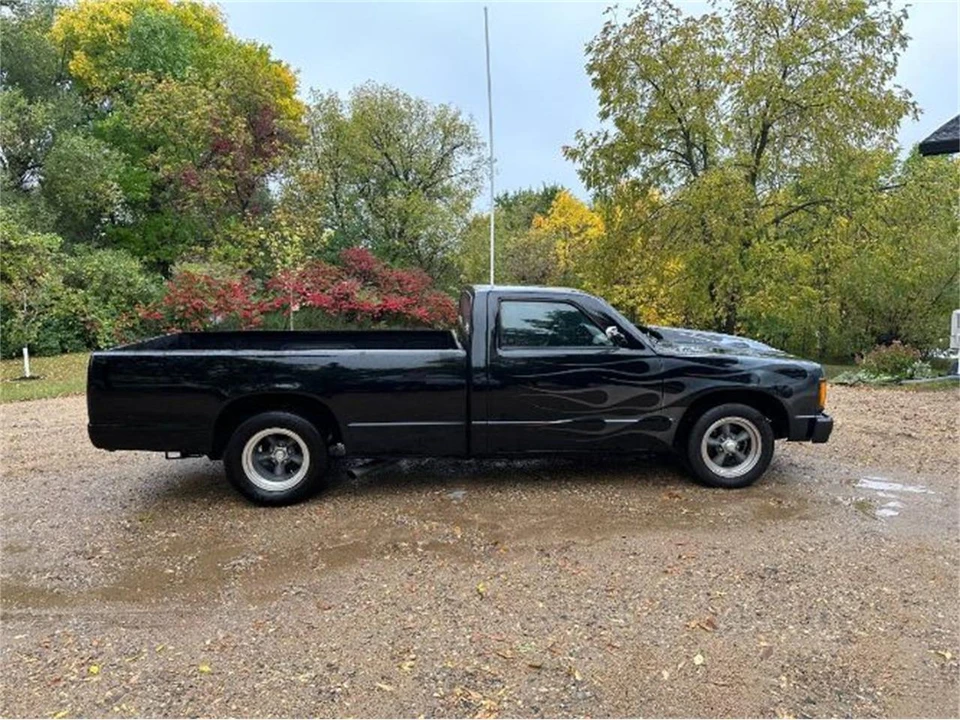 1985 Chevrolet S-10 - Image 11 of 13