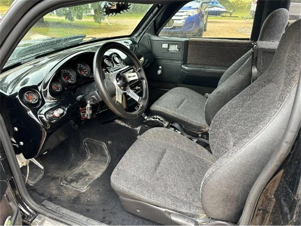 1985 Chevrolet S-10 - Image 9 of 13