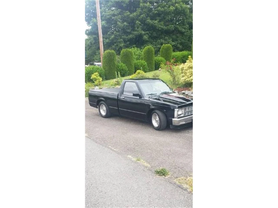 1985 Chevrolet S-10 - Image 2 of 24