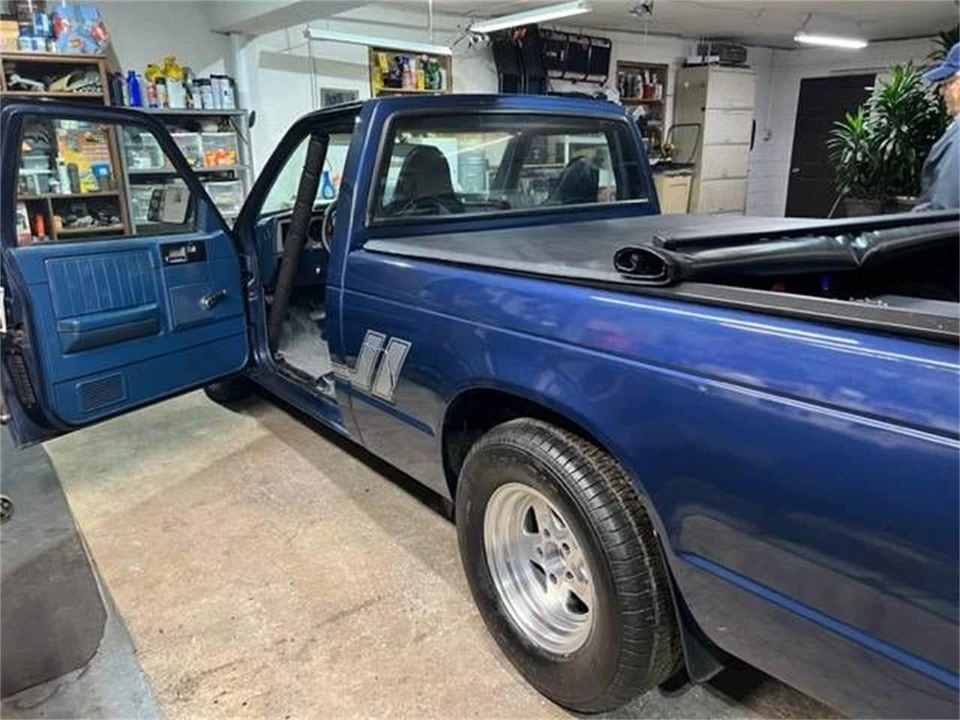 1985 Chevrolet S-10 - Image 6 of 13