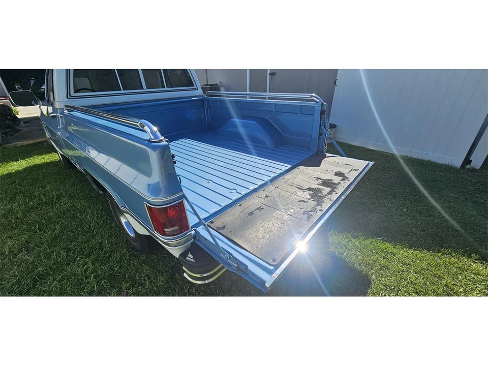 1985 Chevrolet Silverado - Image 14 of 26