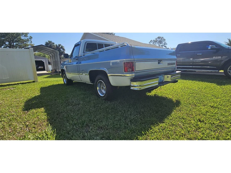 1985 Chevrolet Silverado - Image 9 of 26