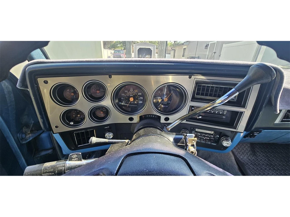 1985 Chevrolet Silverado - Image 13 of 26