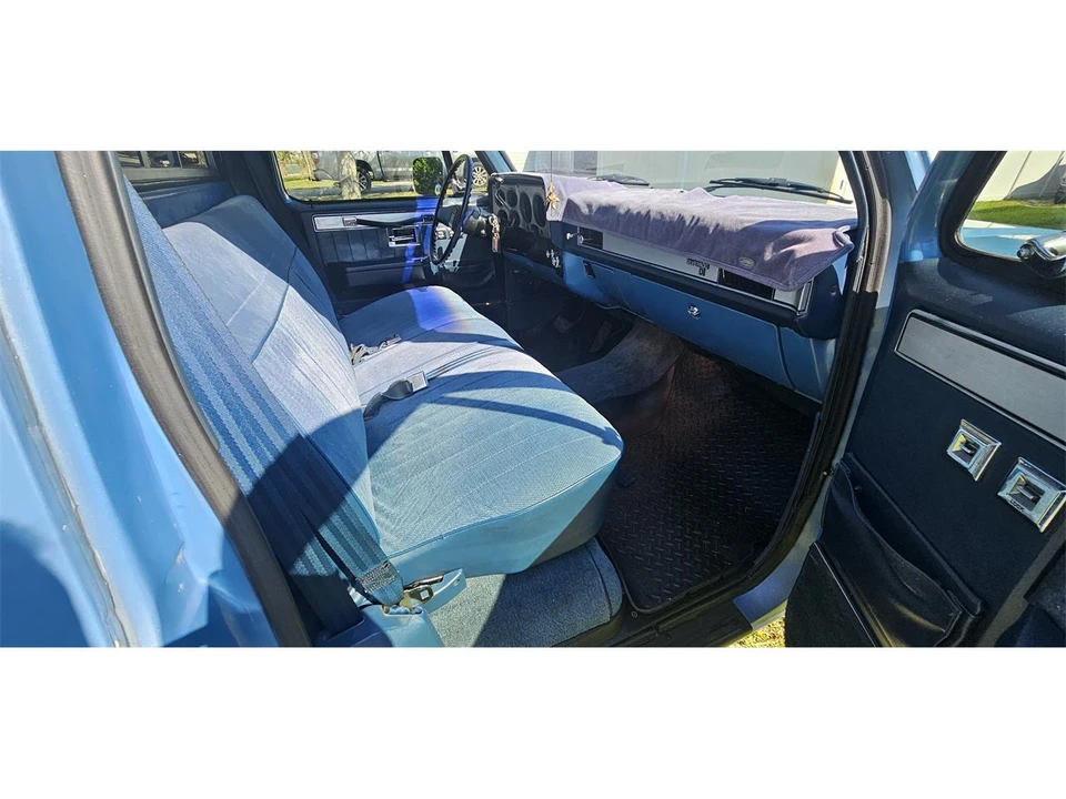 1985 Chevrolet Silverado - Image 19 of 26
