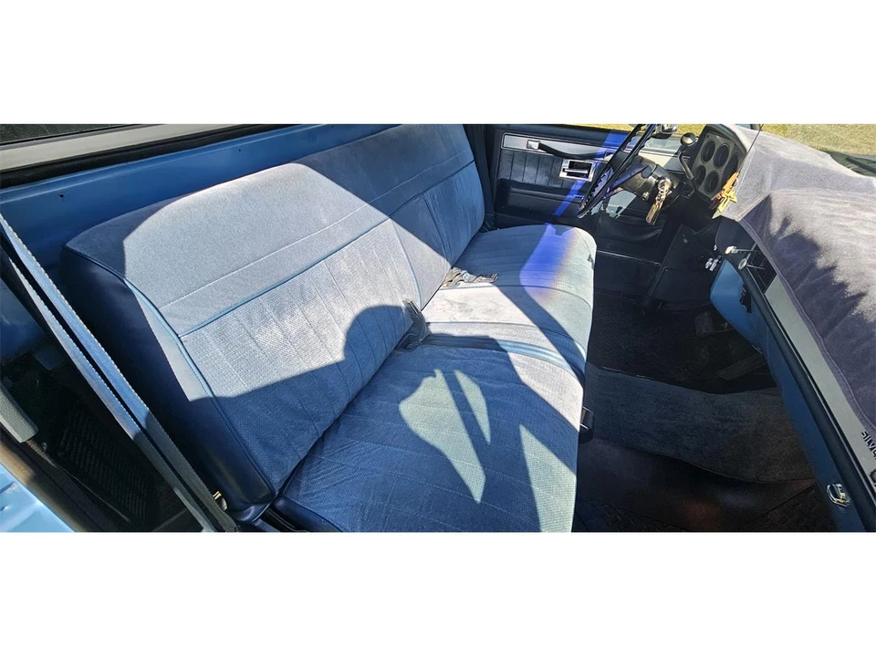 1985 Chevrolet Silverado - Image 20 of 26