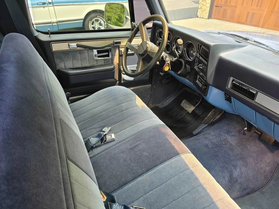 1985 Chevrolet Silverado - Image 9 of 10