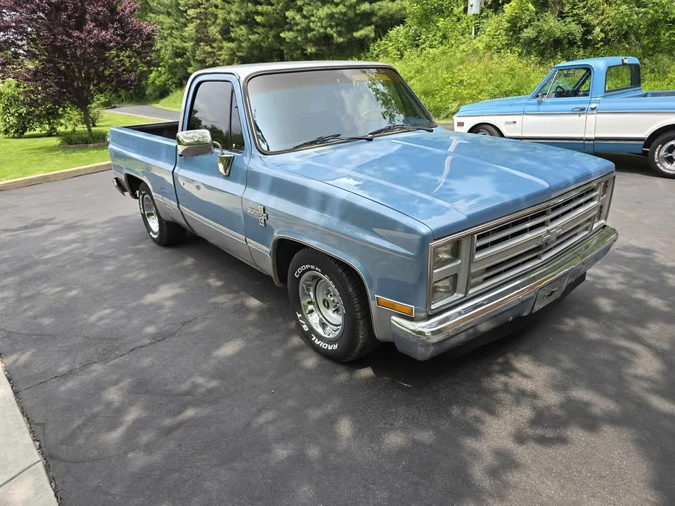 1985 Chevrolet Silverado - Image 3 of 10