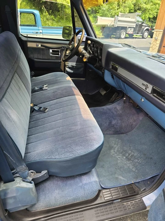 1985 Chevrolet Silverado - Image 10 of 10