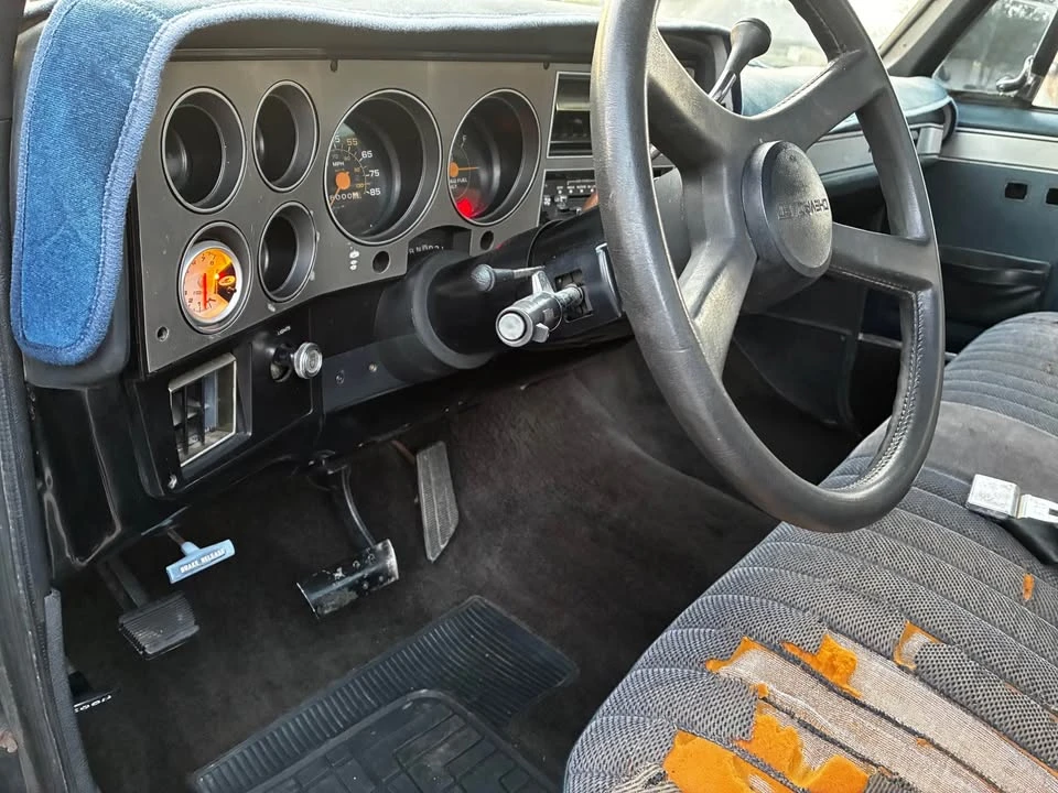 1985 Chevrolet Silverado - Image 12 of 14