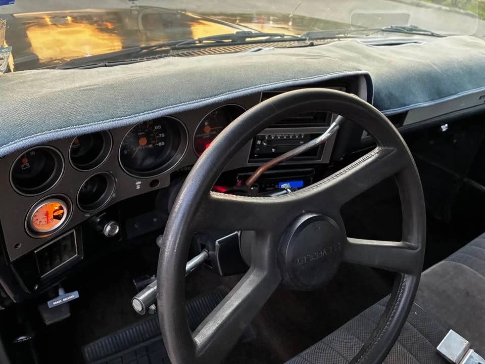 1985 Chevrolet Silverado - Image 11 of 14