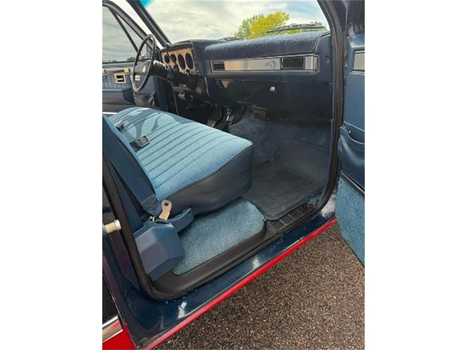 1985 Chevrolet Silverado - Image 5 of 20