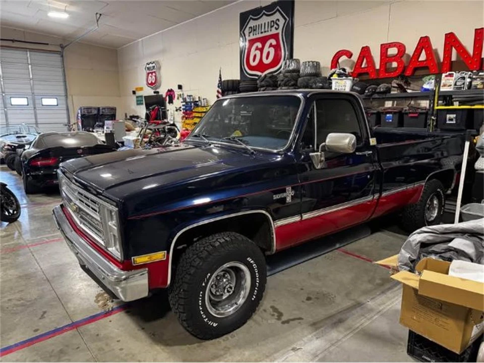 1985 Chevrolet Silverado - Image 14 of 20
