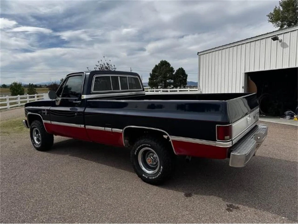 1985 Chevrolet Silverado - Image 17 of 20