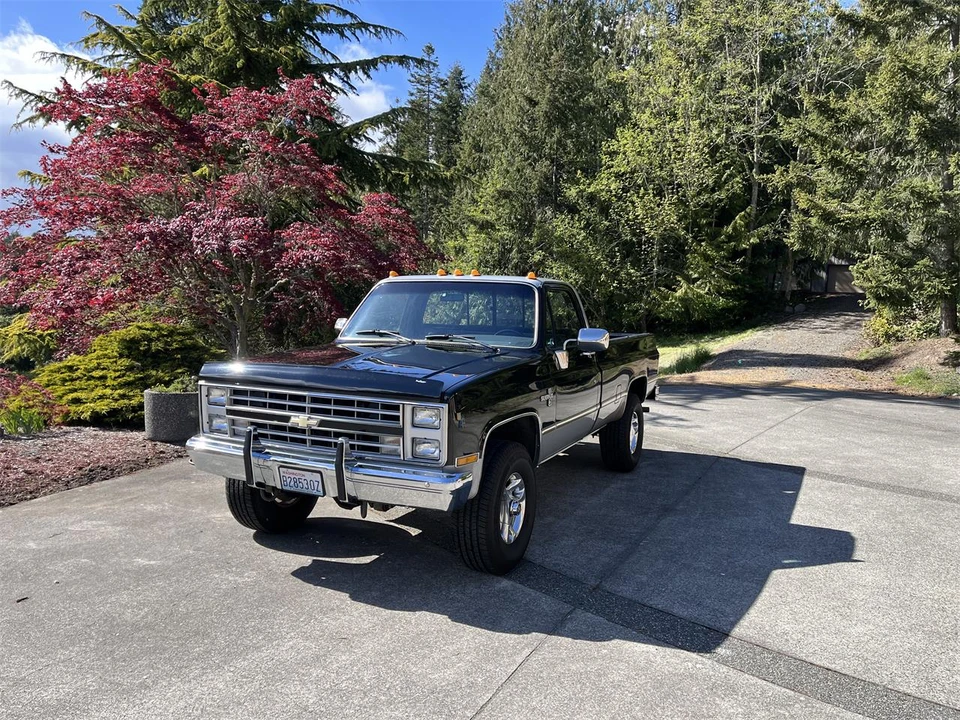 1985 Chevrolet Silverado - Image 2 of 31