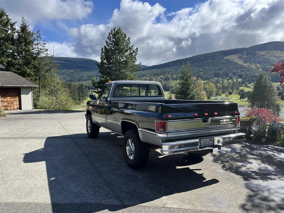 1985 Chevrolet Silverado - Image 9 of 31
