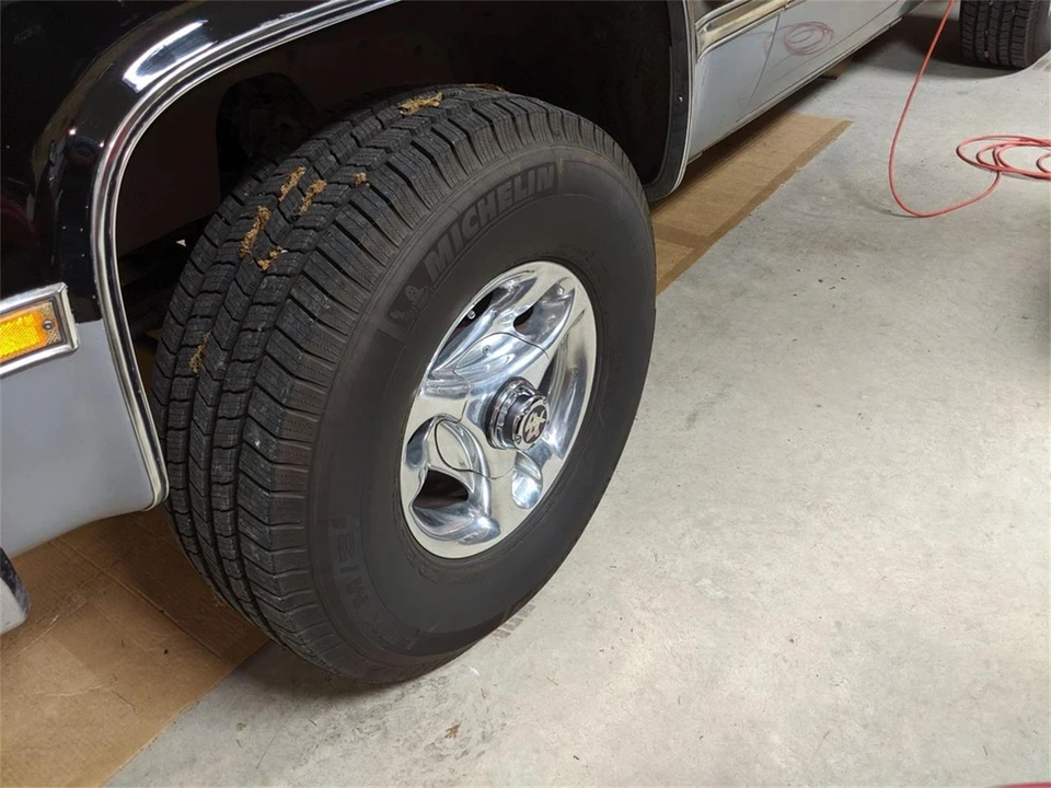 1985 Chevrolet Silverado - Image 21 of 31