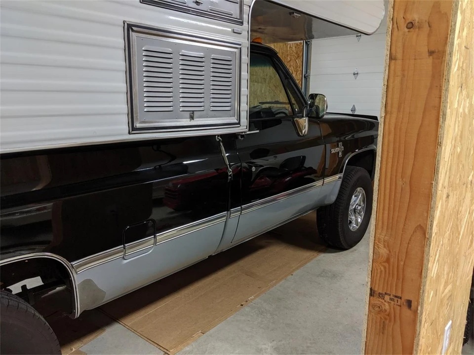 1985 Chevrolet Silverado - Image 31 of 31