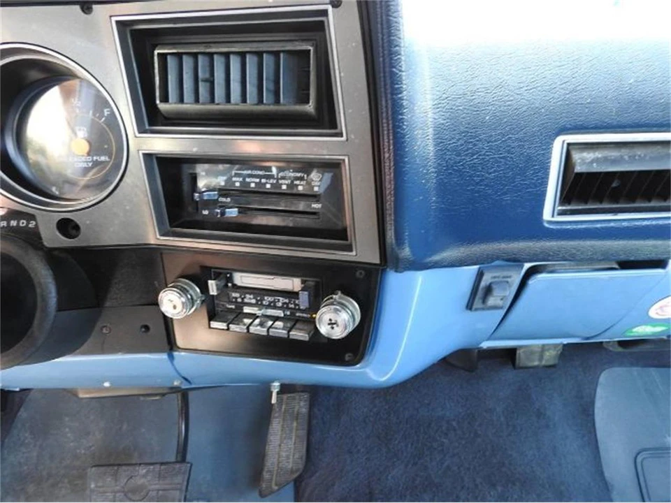 1985 Chevrolet Silverado - Image 8 of 24