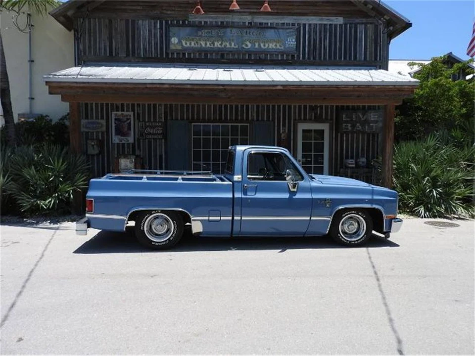 1985 Chevrolet Silverado - Image 19 of 24